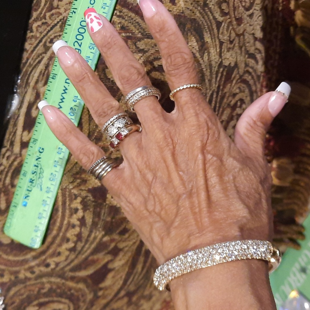 NWOT ETEREO MASSIVE BRIDAL Bangle BRACELET Gold Crystal Elegant Timeless SEXY